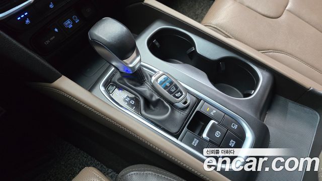 Hyundai Santafe 2019 — photo 12