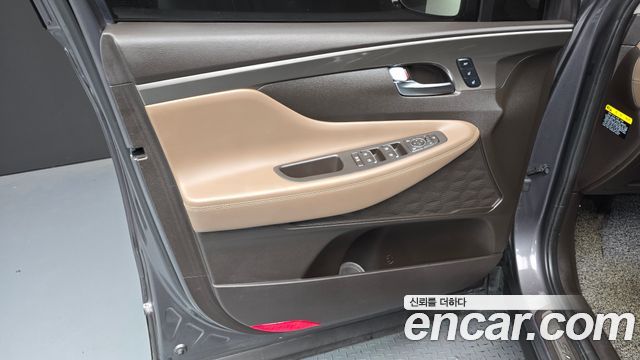 Hyundai Santafe 2019 — photo 14