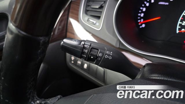 Kia K7 2015 — photo 28