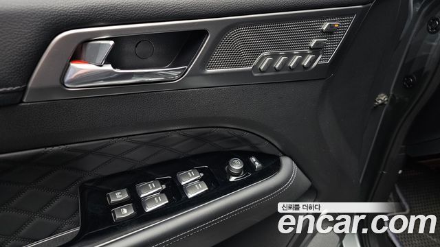 KG Mobility Rexton 2019 — photo 17