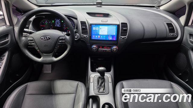 Kia K3 2015 — photo 10