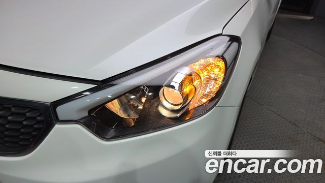 Kia K3 2015 — photo 8
