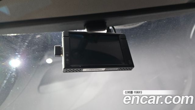Kia K3 2015 — photo 28