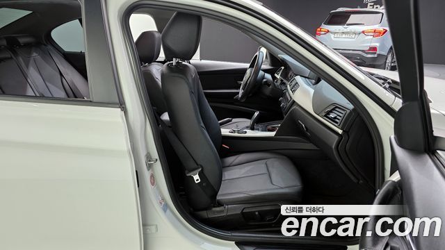 BMW 3-Series 2015 — photo 12