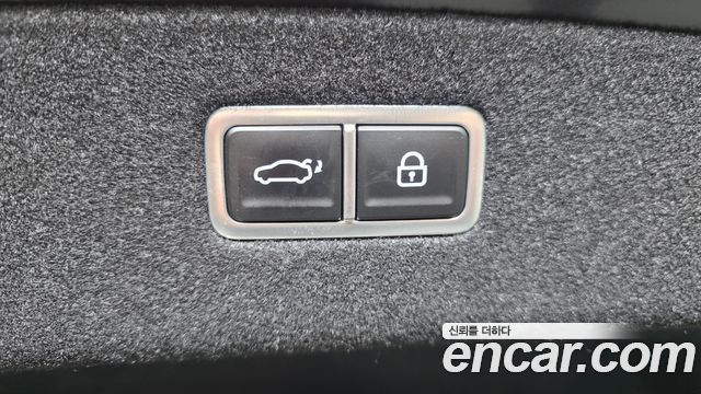 Genesis G90 2023 — photo 18