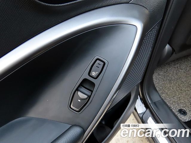 Hyundai Maxcruz 2017 — photo 16