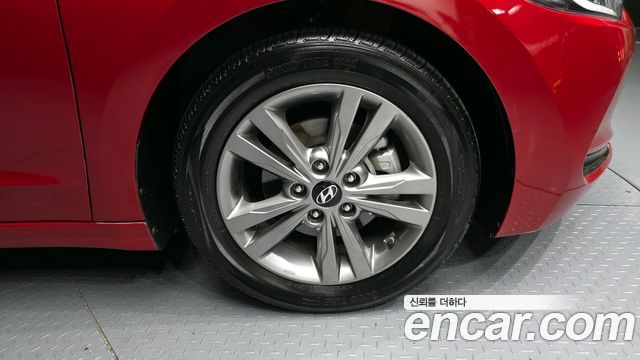 Hyundai AVANTE 2018 — photo 5