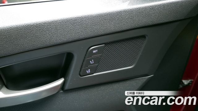 Hyundai AVANTE 2018 — photo 24