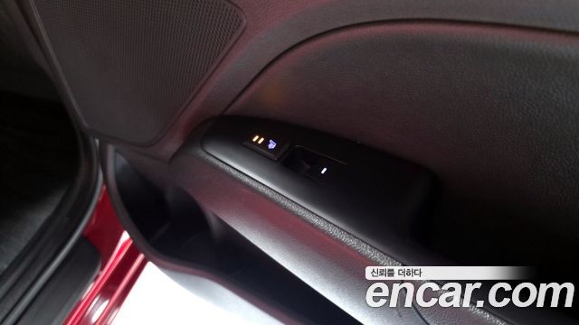 Hyundai AVANTE 2018 — photo 29