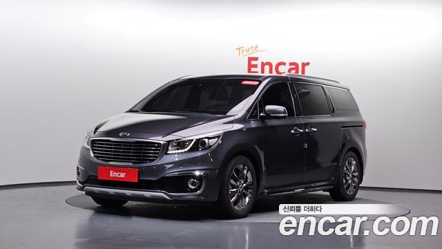 Kia Canival 2017 — photo 1