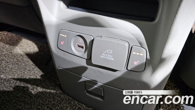 Kia Canival 2017 — photo 25