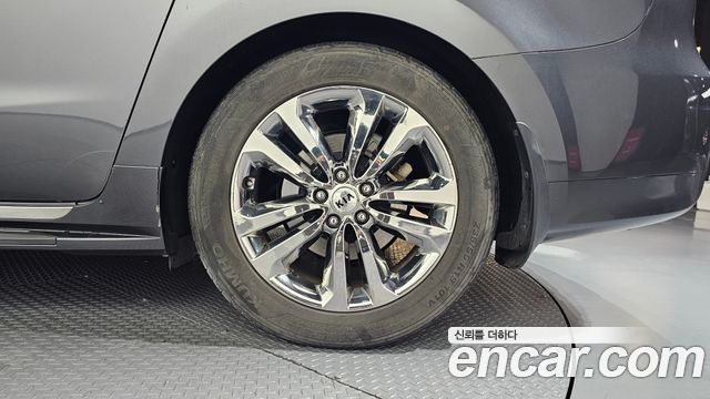 Kia Canival 2017 — photo 7