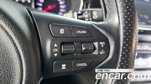 Kia Canival 2017 — photo 27