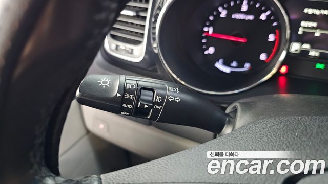 Kia Canival 2017 — photo 32