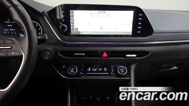 Hyundai Sonata 2021 — photo 14