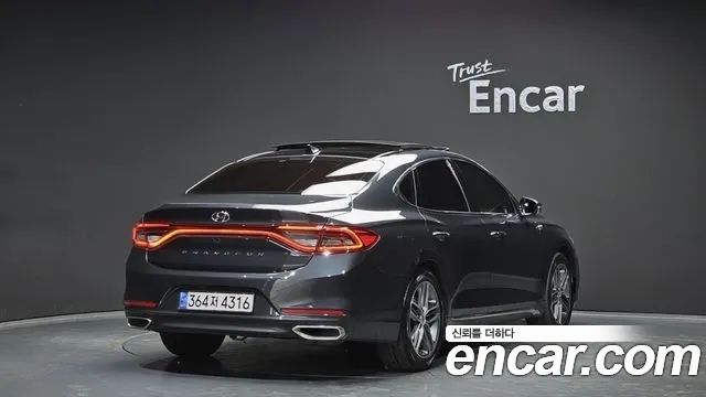 Hyundai Grandeur 2017 — photo 2
