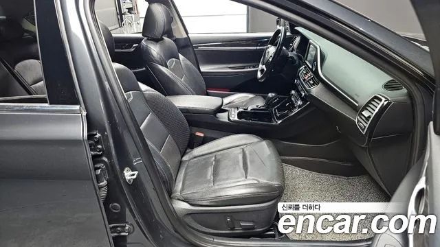 Hyundai Grandeur 2017 — photo 10