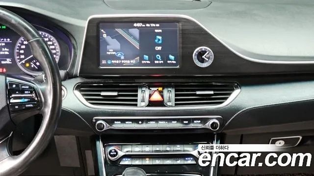 Hyundai Grandeur 2017 — photo 14