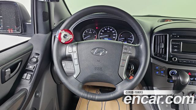 Hyundai Starex 2018 — photo 14