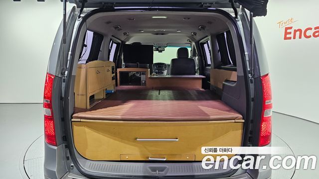 Hyundai Starex 2018 — photo 20