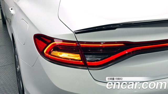 Hyundai Grandeur 2017 — photo 9