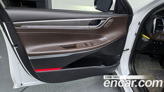 Hyundai Grandeur 2017 — photo 14
