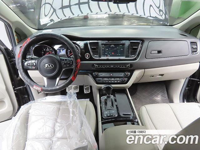 Kia Canival 2016 — photo 7