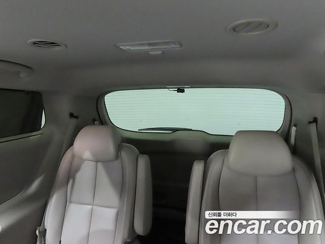 Kia Canival 2016 — photo 18
