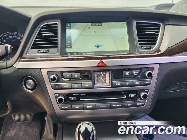Hyundai Genesis 2014 — photo 16