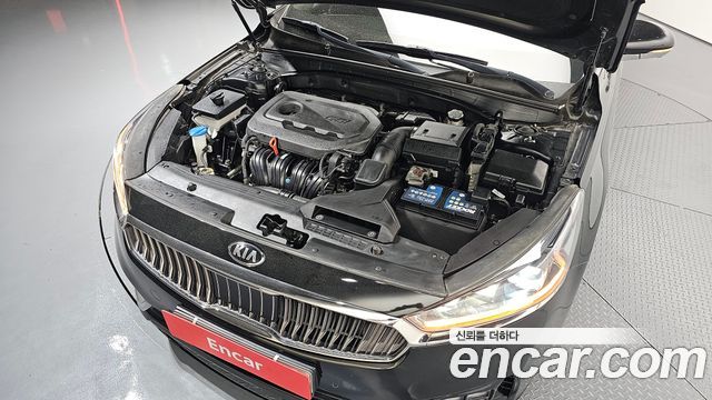 Kia K7 2019 — photo 6