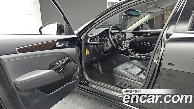 Kia K7 2019 — photo 13