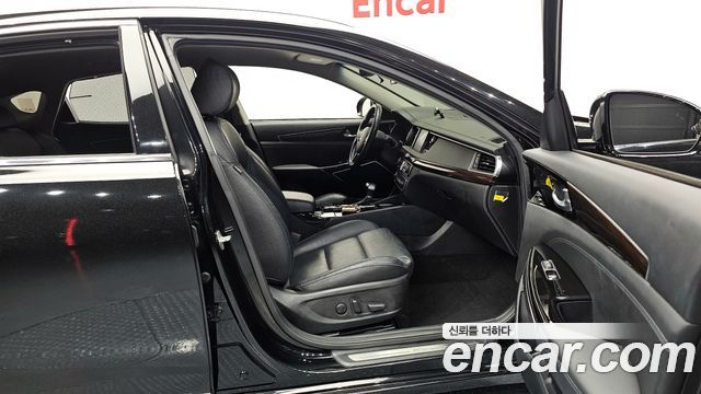 Kia K7 2019 — photo 17