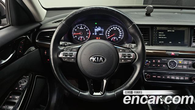Kia K7 2019 — photo 19