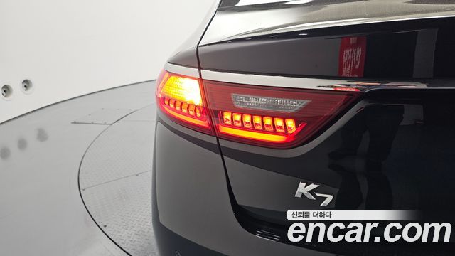 Kia K7 2019 — photo 9