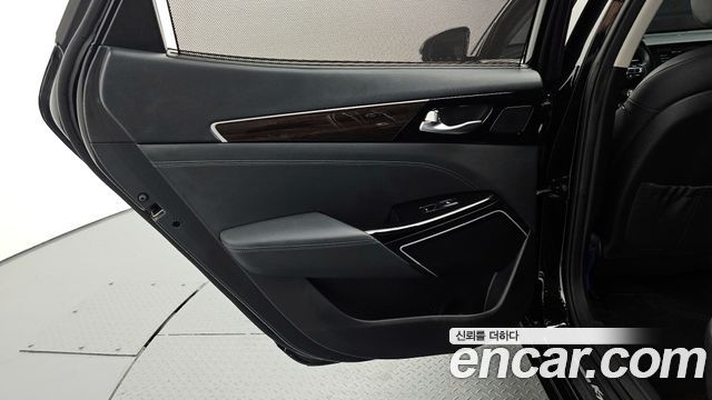 Kia K7 2019 — photo 15