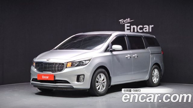 Kia Canival 2015 — photo 1