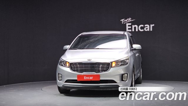 Kia Canival 2015 — photo 3