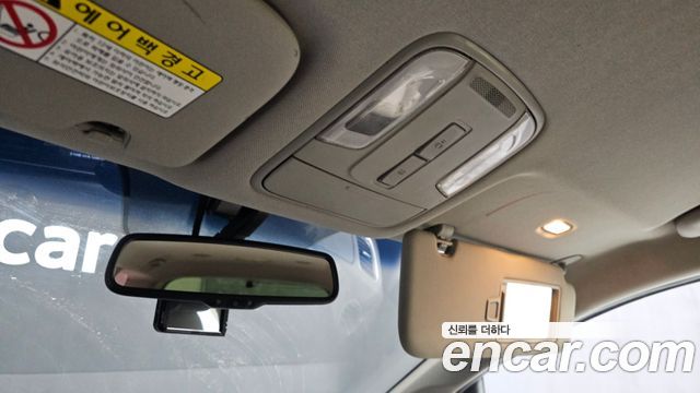 Kia Canival 2015 — photo 16