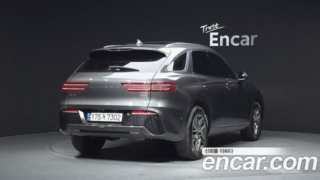 Genesis GV70 2023 — photo 2