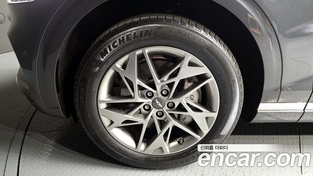 Genesis GV70 2023 — photo 5