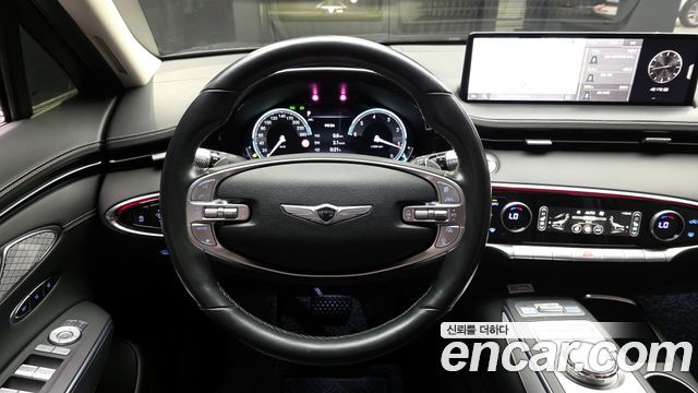 Genesis GV70 2023 — photo 13