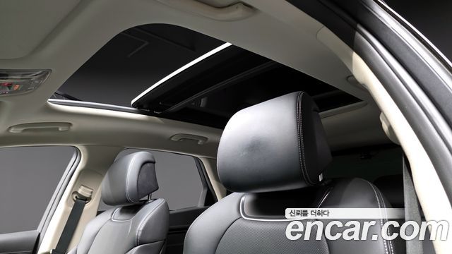 Genesis GV70 2023 — photo 16