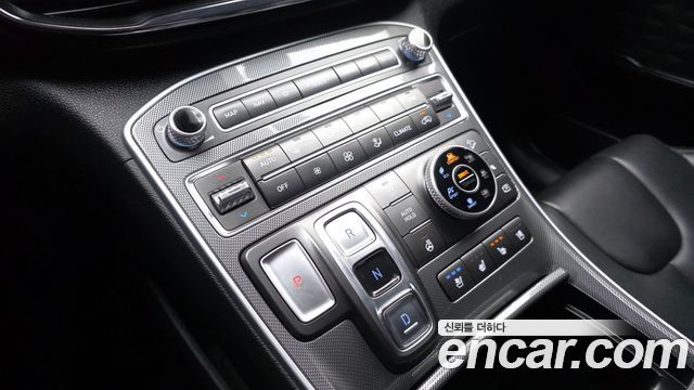 Hyundai Santafe 2021 — photo 12