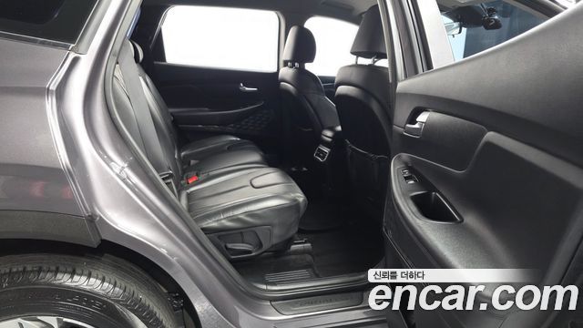 Hyundai Santafe 2021 — photo 18