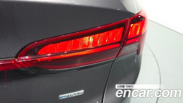Hyundai Santafe 2021 — photo 9