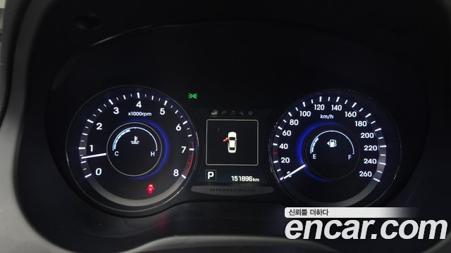 Hyundai Grandeur 2016 — photo 11