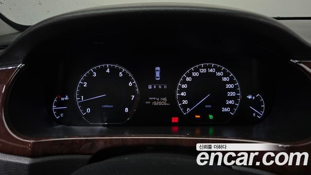 Hyundai Equus 2011 — photo 8