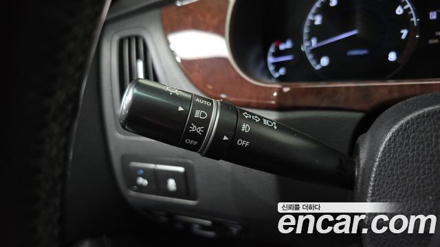 Hyundai Equus 2011 — photo 16