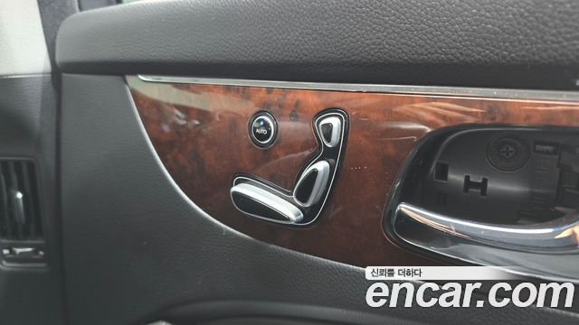 Hyundai Equus 2011 — photo 19