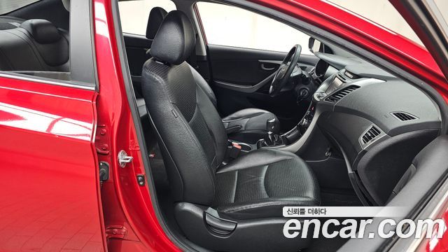 Hyundai AVANTE 2014 — photo 12